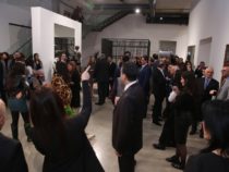 В Баку открылась выставка известных художников Аиды Махмудовой и Микеланджело Пистолетто