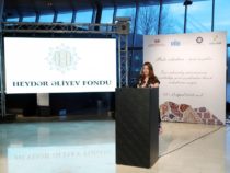 В Музее азербайджанского ковра открылась выставка новых ковров и эскизов