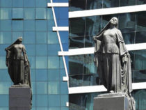 Бакинская городская скульптура: История создания памятника «Освобожденная женщина»