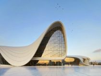 Le Figaro: Центр Гейдара Алиева — один из первых памятников архитектуры искусственного интеллекта